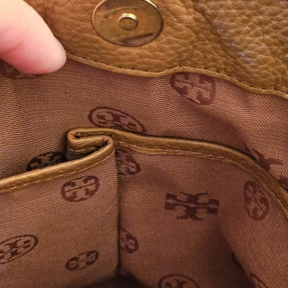 Tory Burch Crossbody with snap closure - Tan - Picture 5 of 7